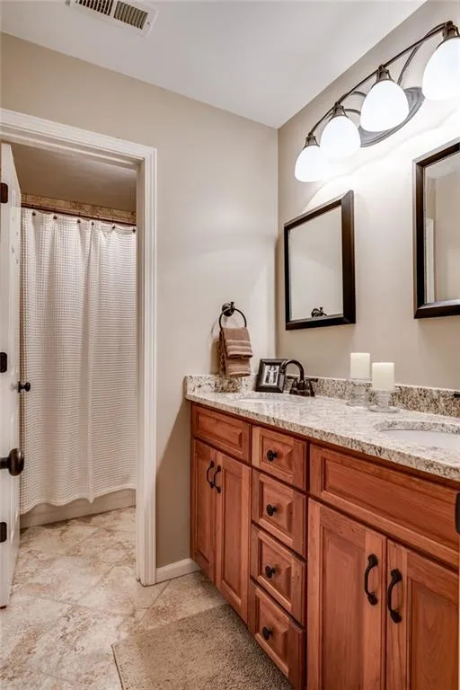 5035 Magnolia Bluff Drive, Sandy Springs, Georgia 30350, 4 Bedrooms Bedrooms, ,3 BathroomsBathrooms,Residential,Sold,5035 Magnolia Bluff Drive,6560105