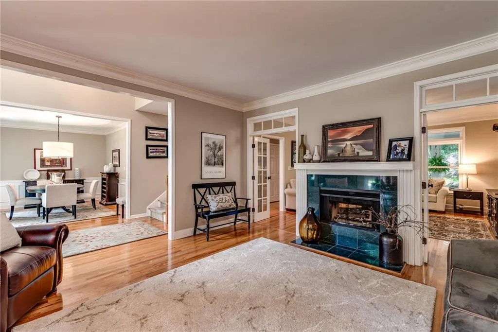 5035 Magnolia Bluff Drive, Sandy Springs, Georgia 30350, 4 Bedrooms Bedrooms, ,3 BathroomsBathrooms,Residential,Sold,5035 Magnolia Bluff Drive,6560105
