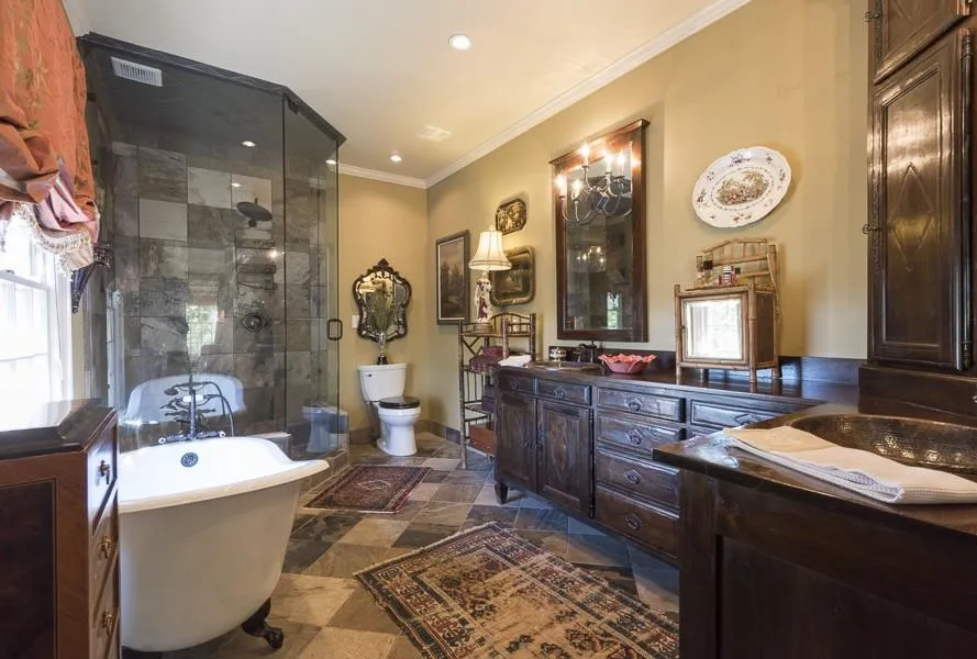2085 River North Parkway, Sandy Springs, Georgia 30328, 5 Bedrooms Bedrooms, ,4 BathroomsBathrooms,Residential,Sold,2085 River North Parkway,5671250