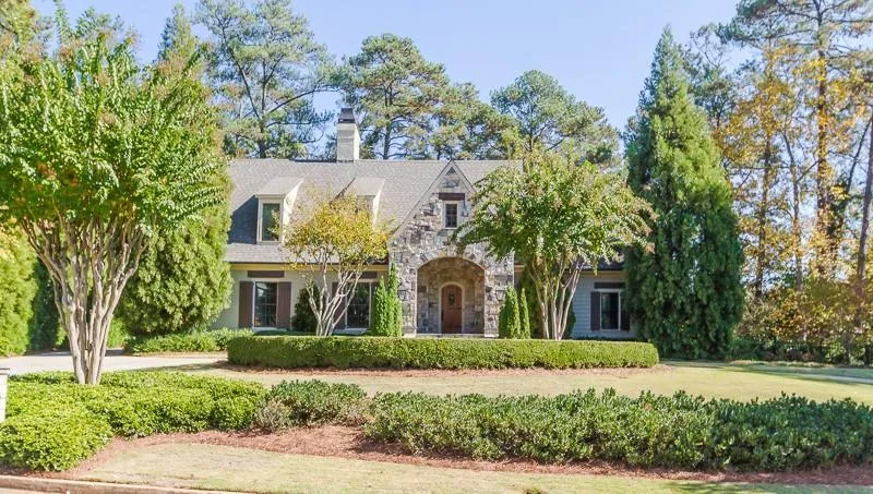 5285 Woodridge Forest Trail, Sandy Springs, Georgia 30327, 4 Bedrooms Bedrooms, ,5 BathroomsBathrooms,Residential,Sold,5285 Woodridge Forest Trail,5778371