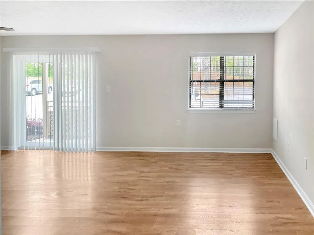 475 Mount Vernon Highway Ne Unit C121, Atlanta, Georgia 30328, 1 Bedroom Bedrooms, ,1 BathroomBathrooms,Residential,For Sale,475 Mount Vernon Highway Ne Unit C121,7644283