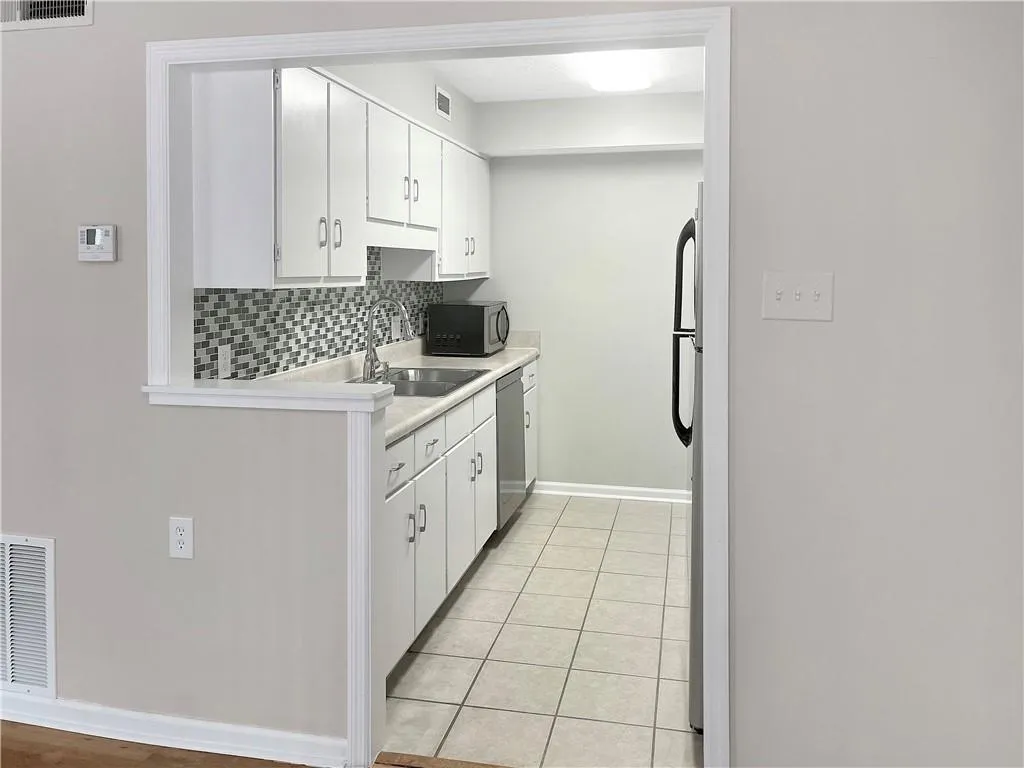 475 Mount Vernon Highway Ne Unit C121, Atlanta, Georgia 30328, 1 Bedroom Bedrooms, ,1 BathroomBathrooms,Residential,For Sale,475 Mount Vernon Highway Ne Unit C121,7644283