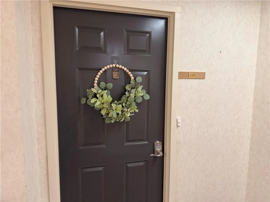 475 Mount Vernon Highway Ne Unit C121, Atlanta, Georgia 30328, 1 Bedroom Bedrooms, ,1 BathroomBathrooms,Residential,For Sale,475 Mount Vernon Highway Ne Unit C121,7644283