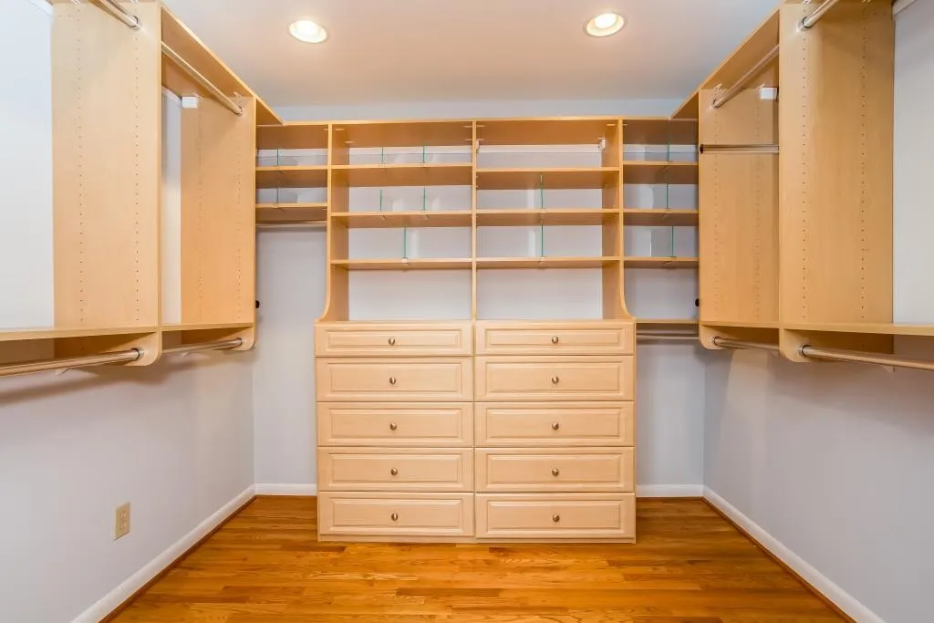 4740 Merlendale Drive, Sandy Springs, Georgia 30327, 4 Bedrooms Bedrooms, ,3 BathroomsBathrooms,Residential,Sold,4740 Merlendale Drive,5947376