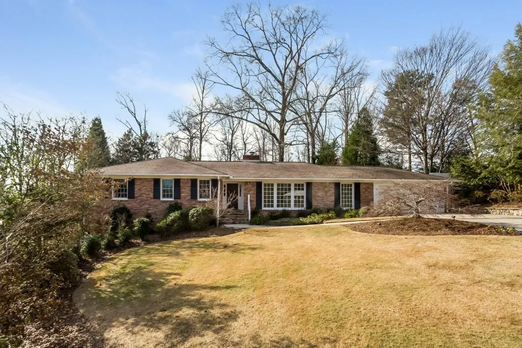 4740 Merlendale Drive, Sandy Springs, Georgia 30327, 4 Bedrooms Bedrooms, ,3 BathroomsBathrooms,Residential,Sold,4740 Merlendale Drive,5947376