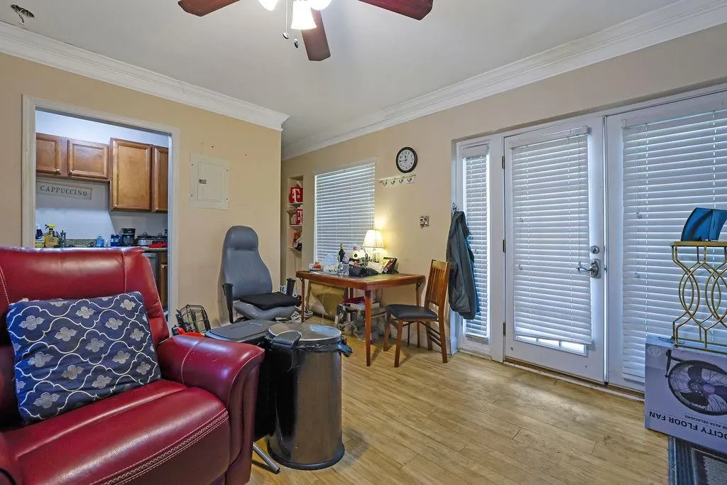 6980 Roswell Road Unit B11, Atlanta, Georgia 30328, 1 Bedroom Bedrooms, ,1 BathroomBathrooms,Residential,For Sale,6980 Roswell Road Unit B11,7752355