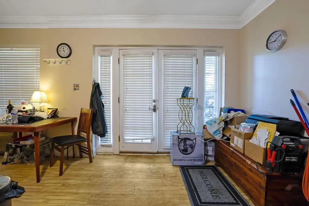 6980 Roswell Road Unit B11, Atlanta, Georgia 30328, 1 Bedroom Bedrooms, ,1 BathroomBathrooms,Residential,For Sale,6980 Roswell Road Unit B11,7752355