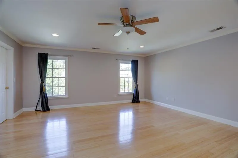 300 Wembley Circle, Sandy Springs, Georgia 30328, 6 Bedrooms Bedrooms, ,5 BathroomsBathrooms,Residential,Sold,300 Wembley Circle,6651452