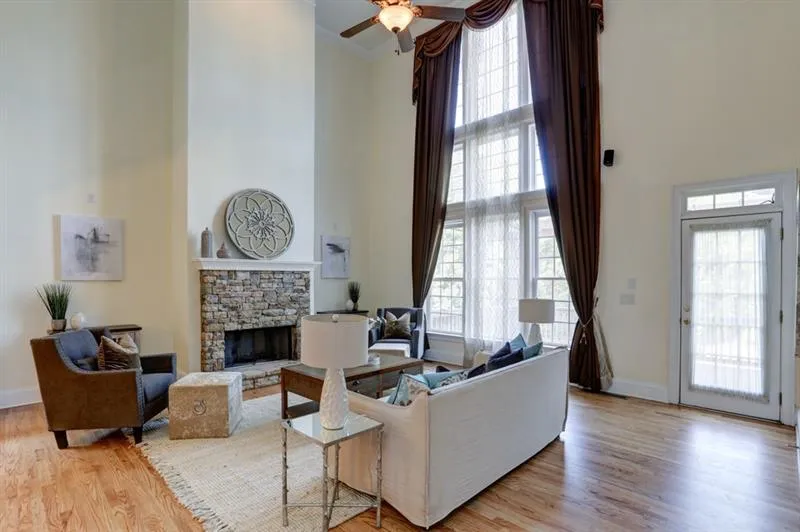 300 Wembley Circle, Sandy Springs, Georgia 30328, 6 Bedrooms Bedrooms, ,5 BathroomsBathrooms,Residential,Sold,300 Wembley Circle,6651452