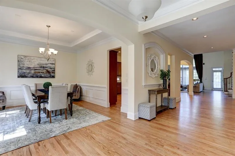 300 Wembley Circle, Sandy Springs, Georgia 30328, 6 Bedrooms Bedrooms, ,5 BathroomsBathrooms,Residential,Sold,300 Wembley Circle,6651452