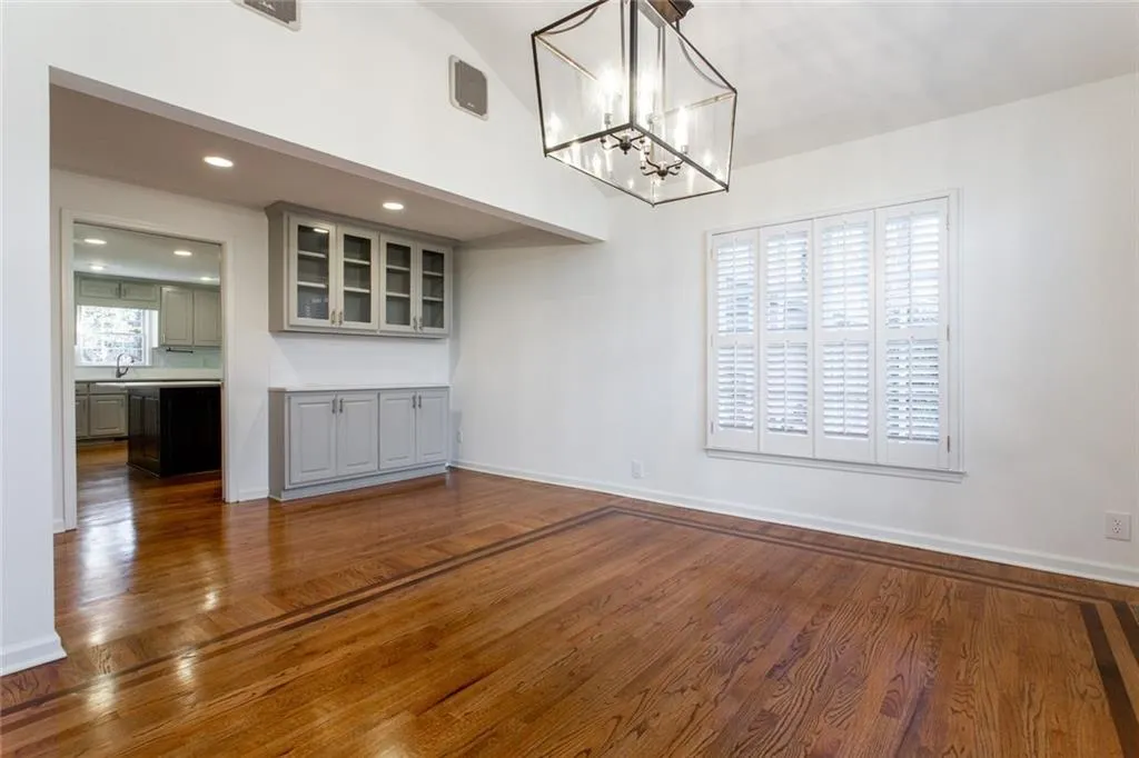 1275 Old Woodbine Road, Atlanta, Georgia 30319, 5 Bedrooms Bedrooms, ,4 BathroomsBathrooms,Residential,Sold,1275 Old Woodbine Road,6980501