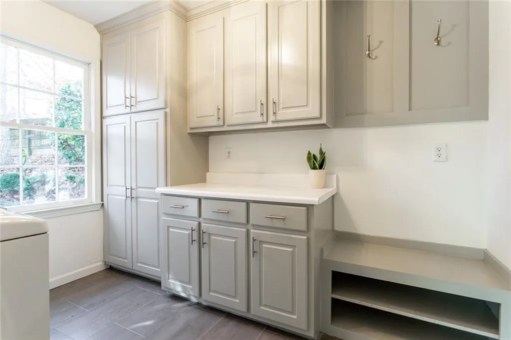 1275 Old Woodbine Road, Atlanta, Georgia 30319, 5 Bedrooms Bedrooms, ,4 BathroomsBathrooms,Residential,Sold,1275 Old Woodbine Road,6980501