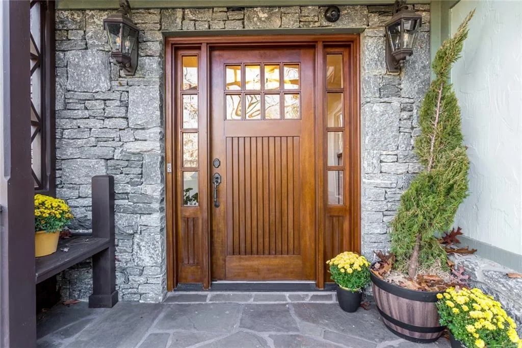 1275 Old Woodbine Road, Atlanta, Georgia 30319, 5 Bedrooms Bedrooms, ,4 BathroomsBathrooms,Residential,Sold,1275 Old Woodbine Road,6980501