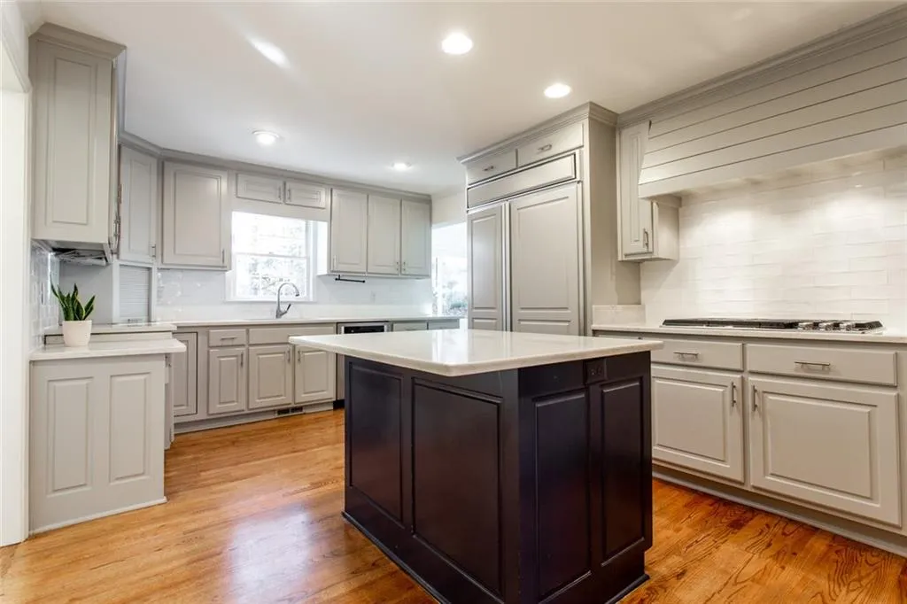 1275 Old Woodbine Road, Atlanta, Georgia 30319, 5 Bedrooms Bedrooms, ,4 BathroomsBathrooms,Residential,Sold,1275 Old Woodbine Road,6980501