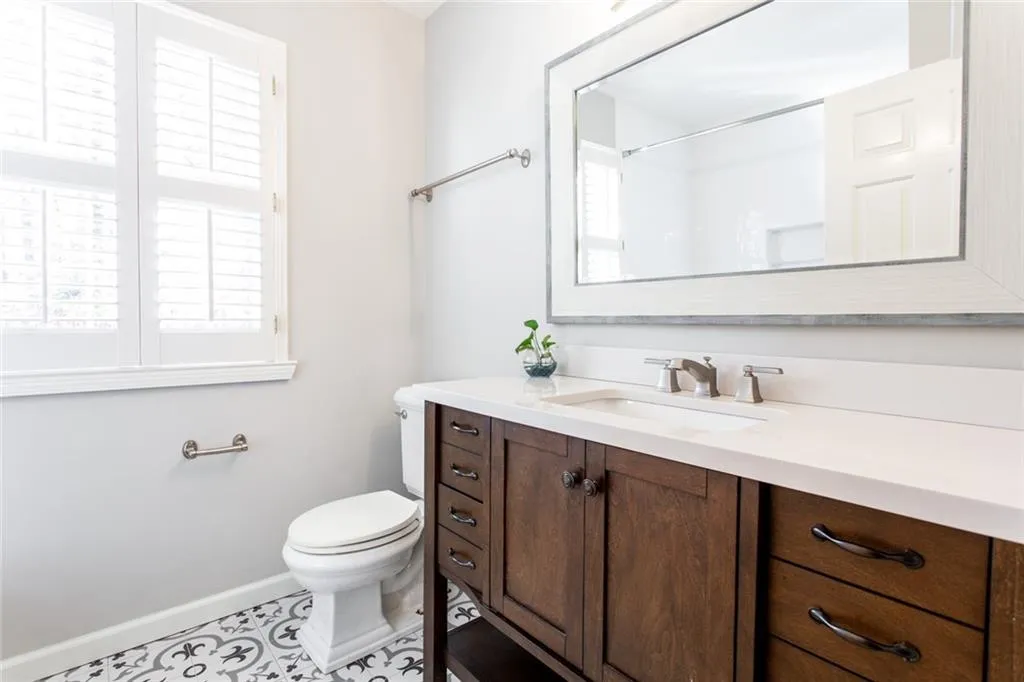 1275 Old Woodbine Road, Atlanta, Georgia 30319, 5 Bedrooms Bedrooms, ,4 BathroomsBathrooms,Residential,Sold,1275 Old Woodbine Road,6980501