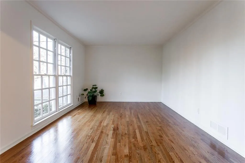 1275 Old Woodbine Road, Atlanta, Georgia 30319, 5 Bedrooms Bedrooms, ,4 BathroomsBathrooms,Residential,Sold,1275 Old Woodbine Road,6980501