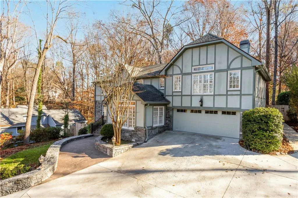 1275 Old Woodbine Road, Atlanta, Georgia 30319, 5 Bedrooms Bedrooms, ,4 BathroomsBathrooms,Residential,Sold,1275 Old Woodbine Road,6980501