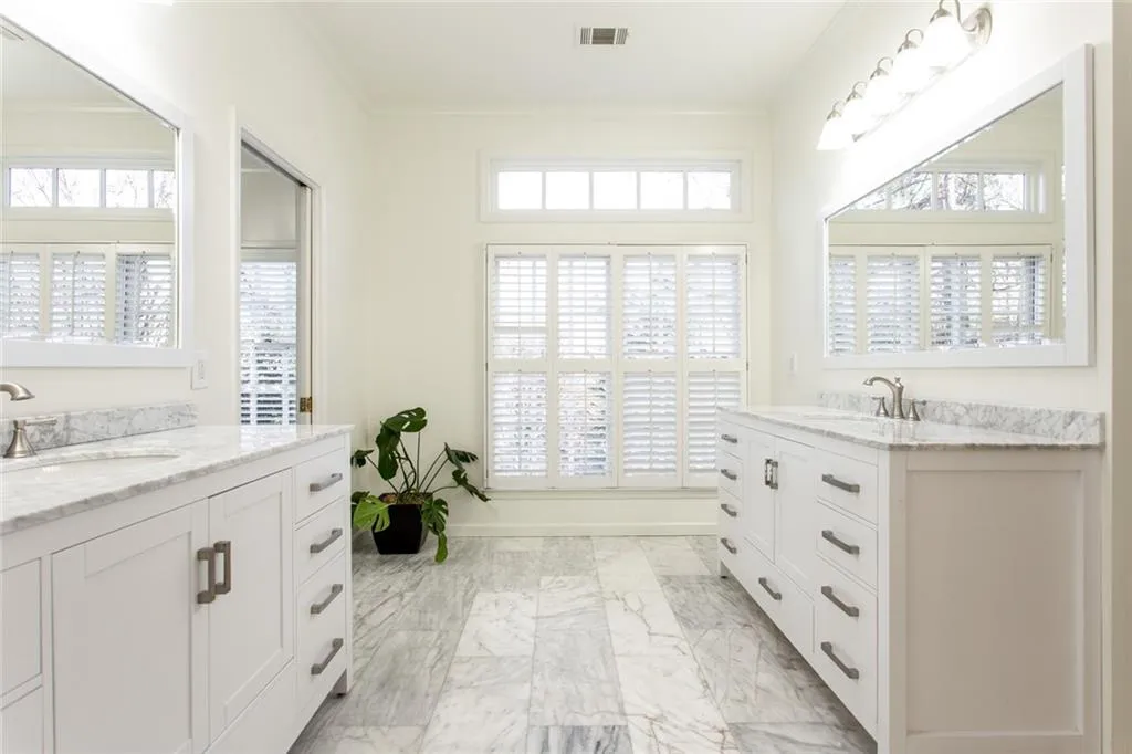 1275 Old Woodbine Road, Atlanta, Georgia 30319, 5 Bedrooms Bedrooms, ,4 BathroomsBathrooms,Residential,Sold,1275 Old Woodbine Road,6980501