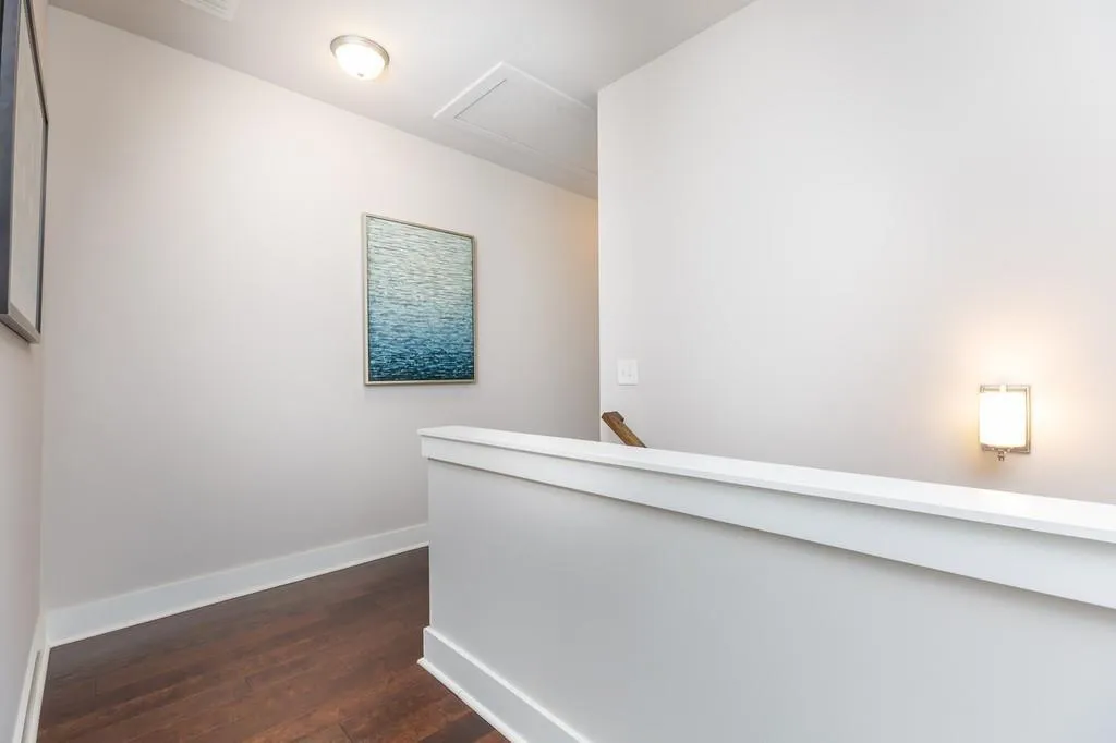 5736 Taylor Way Unit #11, Sandy Springs, Georgia 30342, 3 Bedrooms Bedrooms, ,2 BathroomsBathrooms,Residential,Sold,5736 Taylor Way Unit #11,6910688
