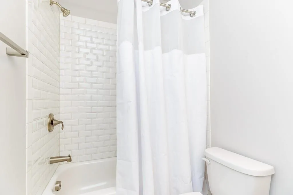 5736 Taylor Way Unit #11, Sandy Springs, Georgia 30342, 3 Bedrooms Bedrooms, ,2 BathroomsBathrooms,Residential,Sold,5736 Taylor Way Unit #11,6910688