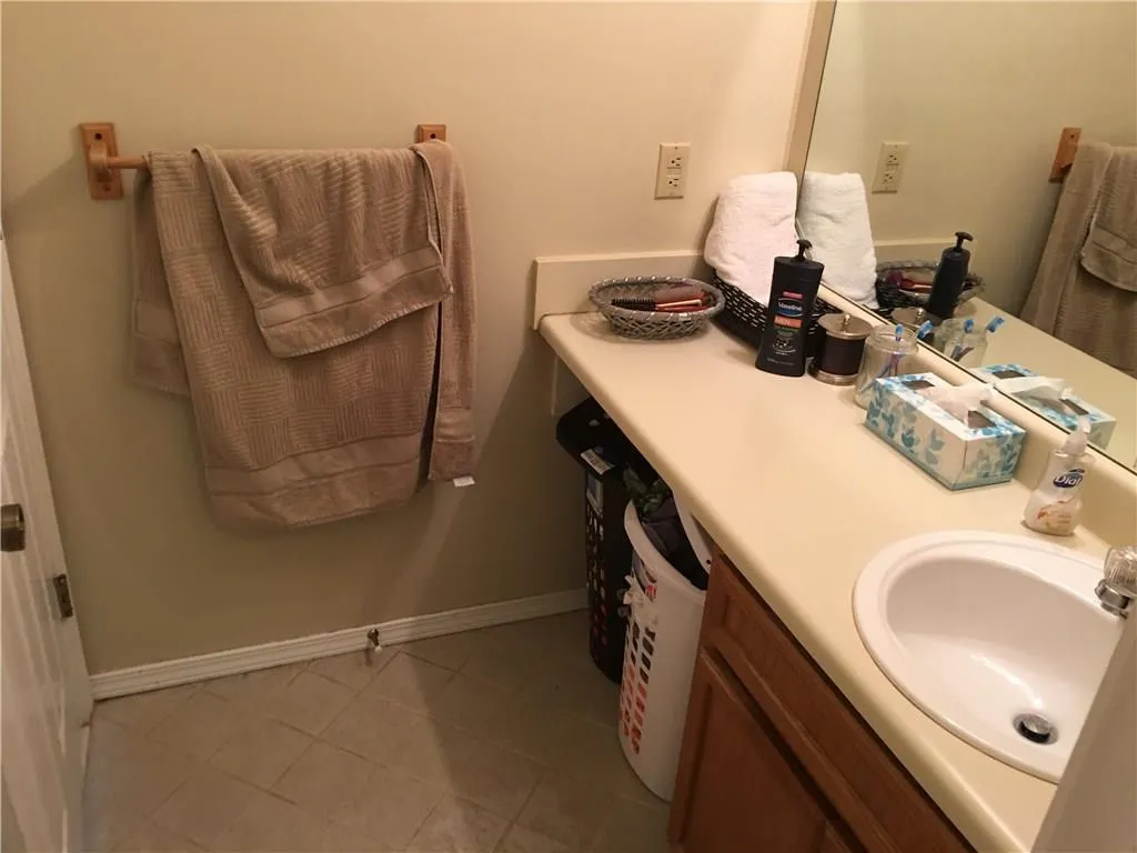 709 Gettysburg Place, Sandy Springs, Georgia 30350, 2 Bedrooms Bedrooms, ,1 BathroomBathrooms,Residential,Sold,709 Gettysburg Place,5679410