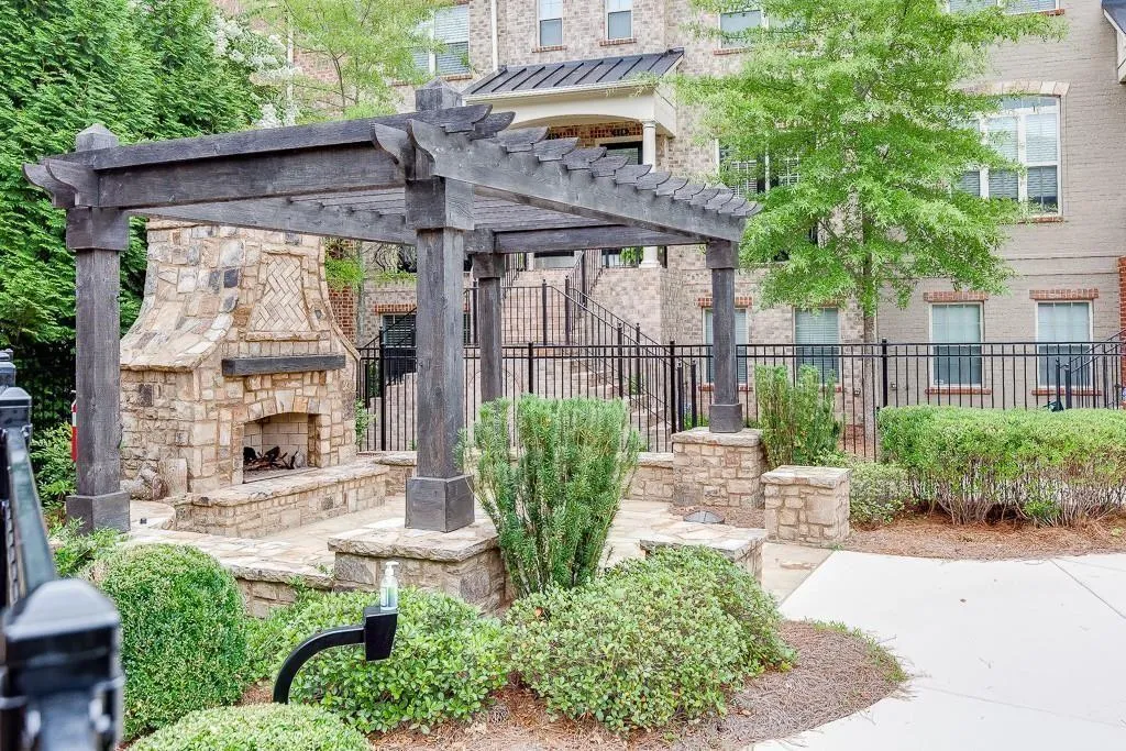 351 Alderwood Lane, Atlanta, Georgia 30328, 4 Bedrooms Bedrooms, ,4 BathroomsBathrooms,Residential,Sold,351 Alderwood Lane,6796828