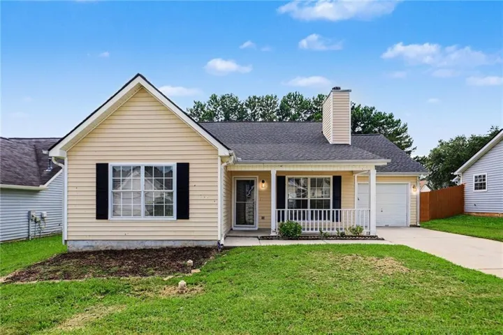 9009 Highland Pass, Fairburn, Georgia 30213