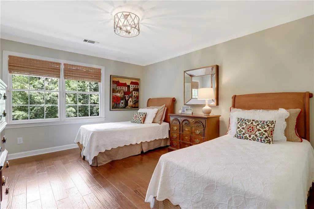 6455 River Chase Circle, Sandy Springs, Georgia 30328, 5 Bedrooms Bedrooms, ,5 BathroomsBathrooms,Residential,Sold,6455 River Chase Circle,6739497