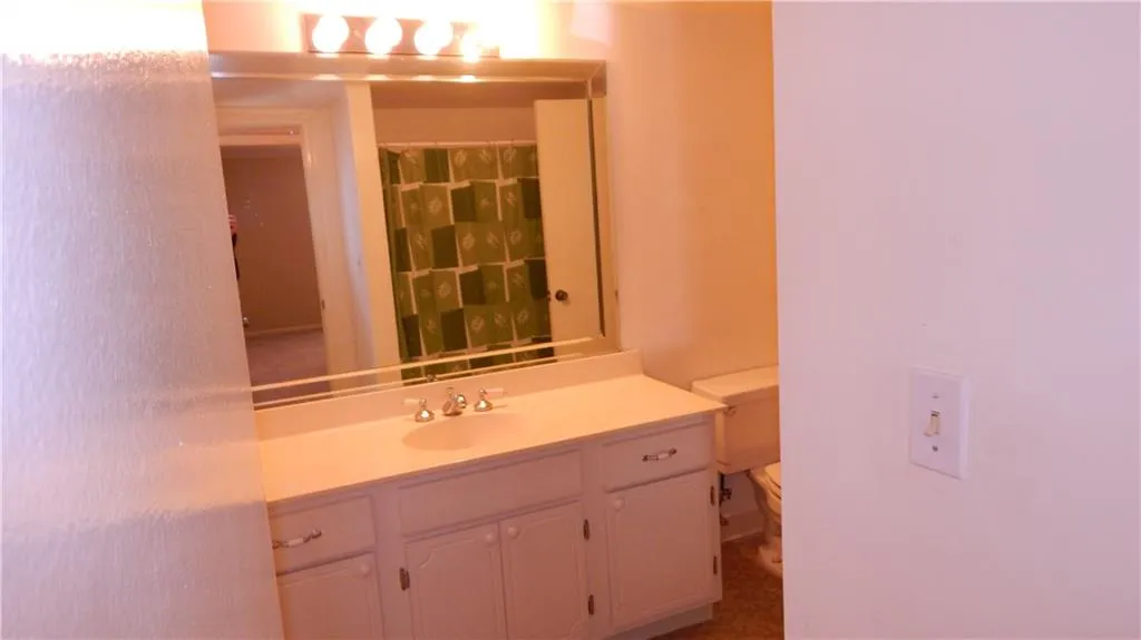6851 Roswell Road Unit J15, Atlanta, Georgia 30328, 1 Bedroom Bedrooms, ,1 BathroomBathrooms,Residential,Sold,6851 Roswell Road Unit J15,5634861