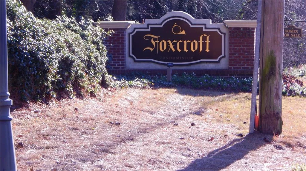6851 Roswell Road Unit J15, Atlanta, Georgia 30328, 1 Bedroom Bedrooms, ,1 BathroomBathrooms,Residential,Sold,6851 Roswell Road Unit J15,5634861