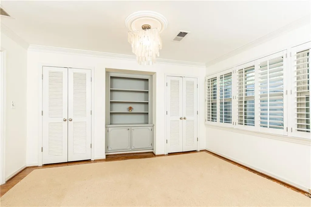 770 E Powderhorn Road, Atlanta, Georgia 30342, 3 Bedrooms Bedrooms, ,2 BathroomsBathrooms,Residential,Sold,770 E Powderhorn Road,7228075