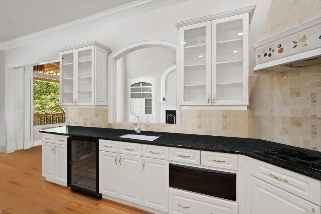 130 Dunwoody Creek Court, Atlanta, Georgia 30350, 6 Bedrooms Bedrooms, ,4 BathroomsBathrooms,Residential,Sold,130 Dunwoody Creek Court,7476007
