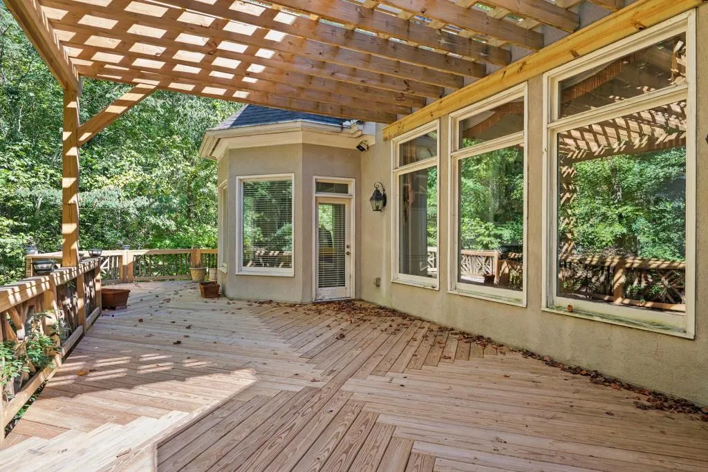130 Dunwoody Creek Court, Atlanta, Georgia 30350, 6 Bedrooms Bedrooms, ,4 BathroomsBathrooms,Residential,Sold,130 Dunwoody Creek Court,7476007
