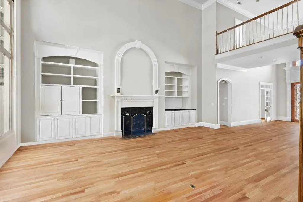 130 Dunwoody Creek Court, Atlanta, Georgia 30350, 6 Bedrooms Bedrooms, ,4 BathroomsBathrooms,Residential,Sold,130 Dunwoody Creek Court,7476007