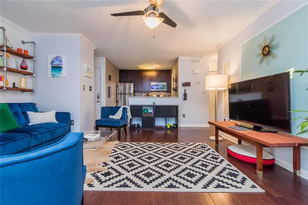 207 Granville Court Unit 207, Atlanta, Georgia 30328, 1 Bedroom Bedrooms, ,1 BathroomBathrooms,Residential,Sold,207 Granville Court Unit 207,6041357