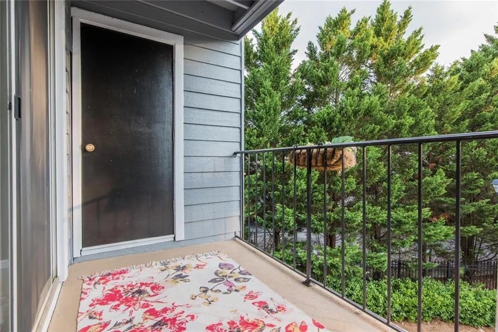 207 Granville Court Unit 207, Atlanta, Georgia 30328, 1 Bedroom Bedrooms, ,1 BathroomBathrooms,Residential,Sold,207 Granville Court Unit 207,6041357