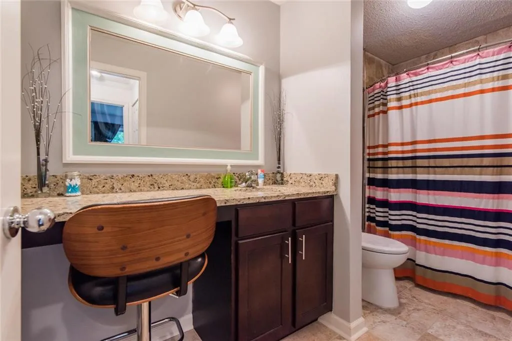 207 Granville Court Unit 207, Atlanta, Georgia 30328, 1 Bedroom Bedrooms, ,1 BathroomBathrooms,Residential,Sold,207 Granville Court Unit 207,6041357