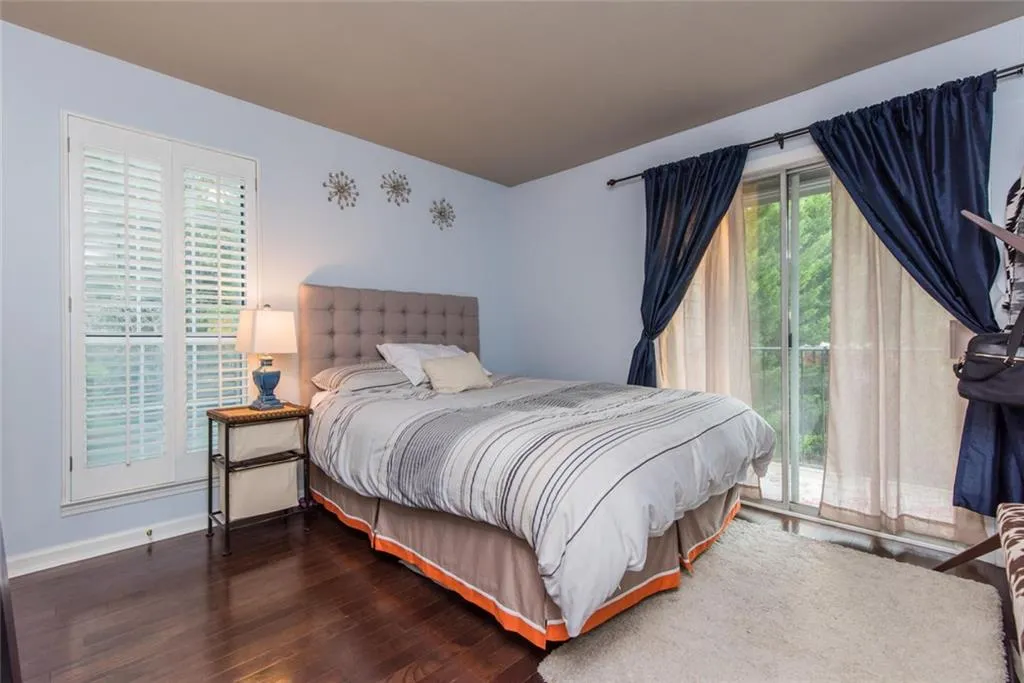 207 Granville Court Unit 207, Atlanta, Georgia 30328, 1 Bedroom Bedrooms, ,1 BathroomBathrooms,Residential,Sold,207 Granville Court Unit 207,6041357