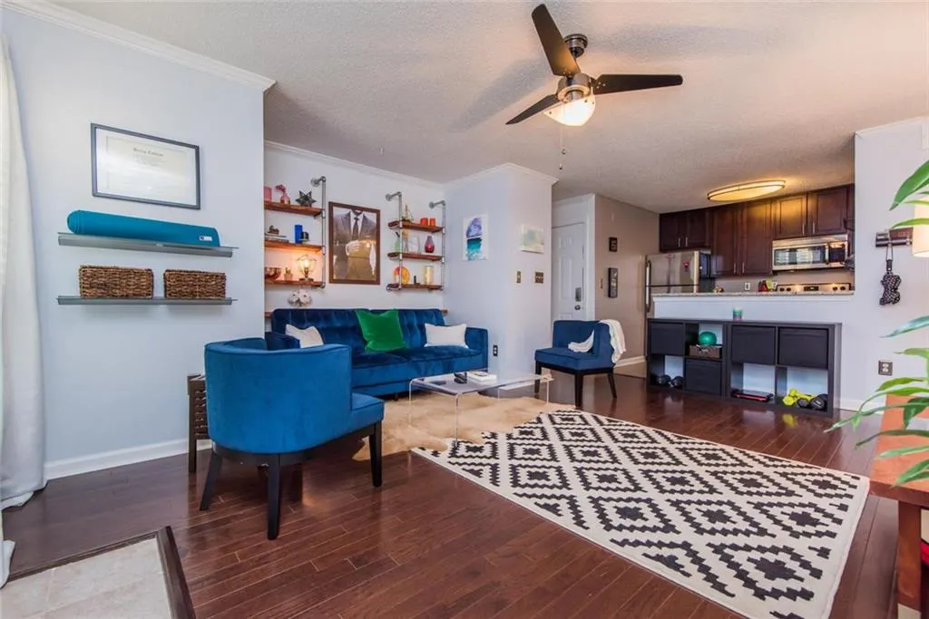 207 Granville Court Unit 207, Atlanta, Georgia 30328, 1 Bedroom Bedrooms, ,1 BathroomBathrooms,Residential,Sold,207 Granville Court Unit 207,6041357