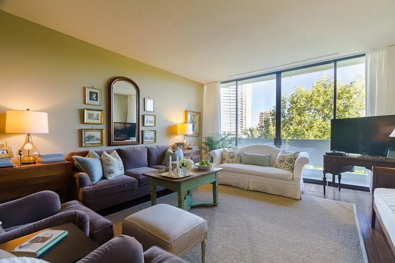 2575 Peachtree Road Ne Unit 11d, Atlanta, Georgia 30305, 1 Bedroom Bedrooms, ,1 BathroomBathrooms,Residential,Sold,2575 Peachtree Road Ne Unit 11d,5763407