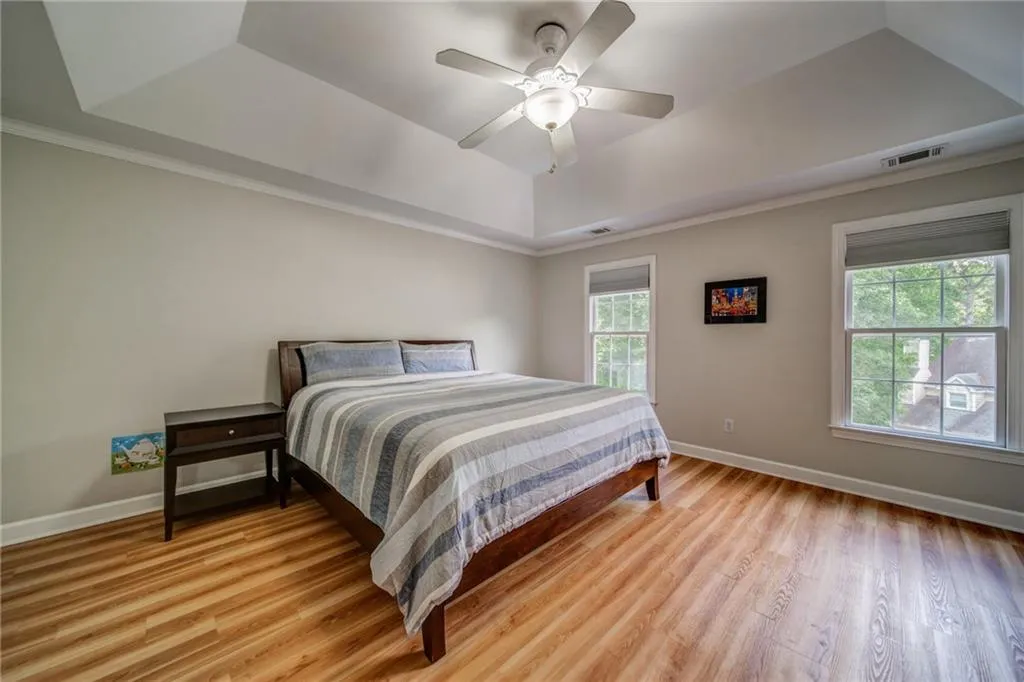 10 Forest Ridge Court, Sandy Springs, Georgia 30350, 3 Bedrooms Bedrooms, ,2 BathroomsBathrooms,Residential,Sold,10 Forest Ridge Court,7057042