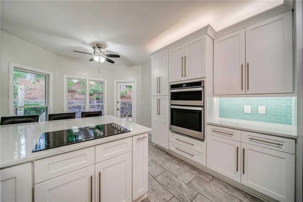 10 Forest Ridge Court, Sandy Springs, Georgia 30350, 3 Bedrooms Bedrooms, ,2 BathroomsBathrooms,Residential,Sold,10 Forest Ridge Court,7057042
