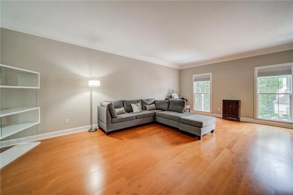 10 Forest Ridge Court, Sandy Springs, Georgia 30350, 3 Bedrooms Bedrooms, ,2 BathroomsBathrooms,Residential,Sold,10 Forest Ridge Court,7057042