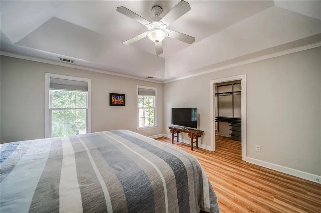 10 Forest Ridge Court, Sandy Springs, Georgia 30350, 3 Bedrooms Bedrooms, ,2 BathroomsBathrooms,Residential,Sold,10 Forest Ridge Court,7057042
