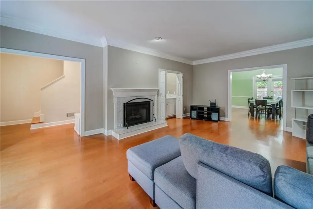 10 Forest Ridge Court, Sandy Springs, Georgia 30350, 3 Bedrooms Bedrooms, ,2 BathroomsBathrooms,Residential,Sold,10 Forest Ridge Court,7057042