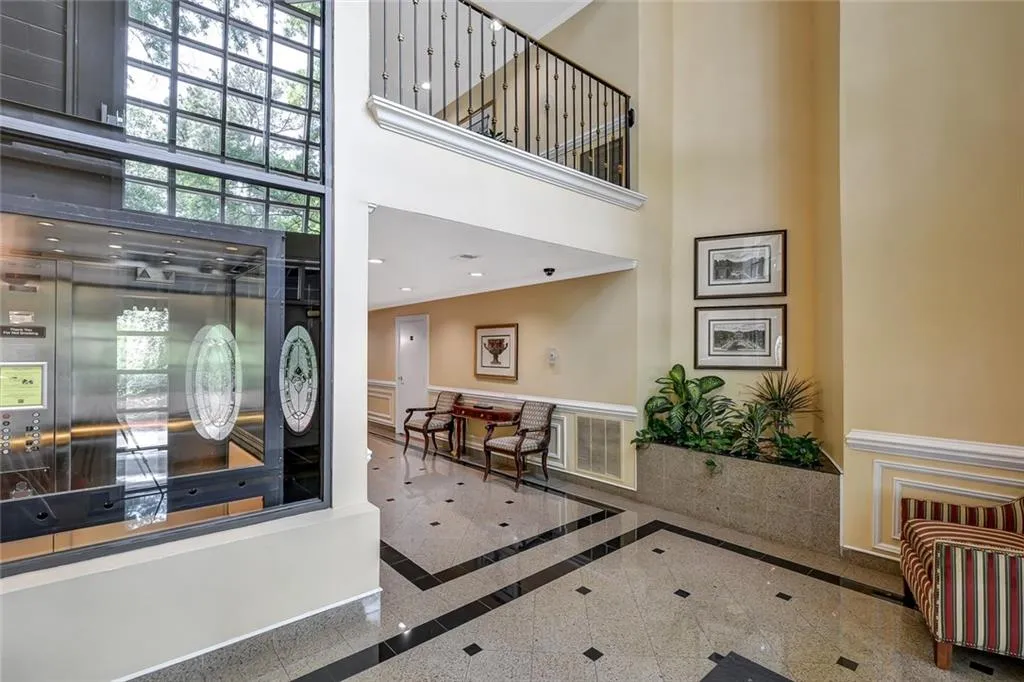 1213 Pine Heights Drive Ne Unit 1213, Atlanta, Georgia 30324, 1 Bedroom Bedrooms, ,1 BathroomBathrooms,Residential,Sold,1213 Pine Heights Drive Ne Unit 1213,6006270