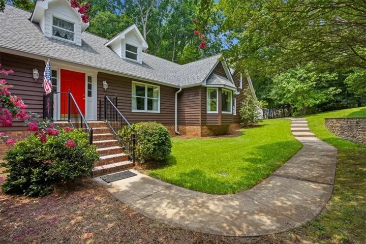 1244 Timberland Drive Se, Marietta, Georgia 30067