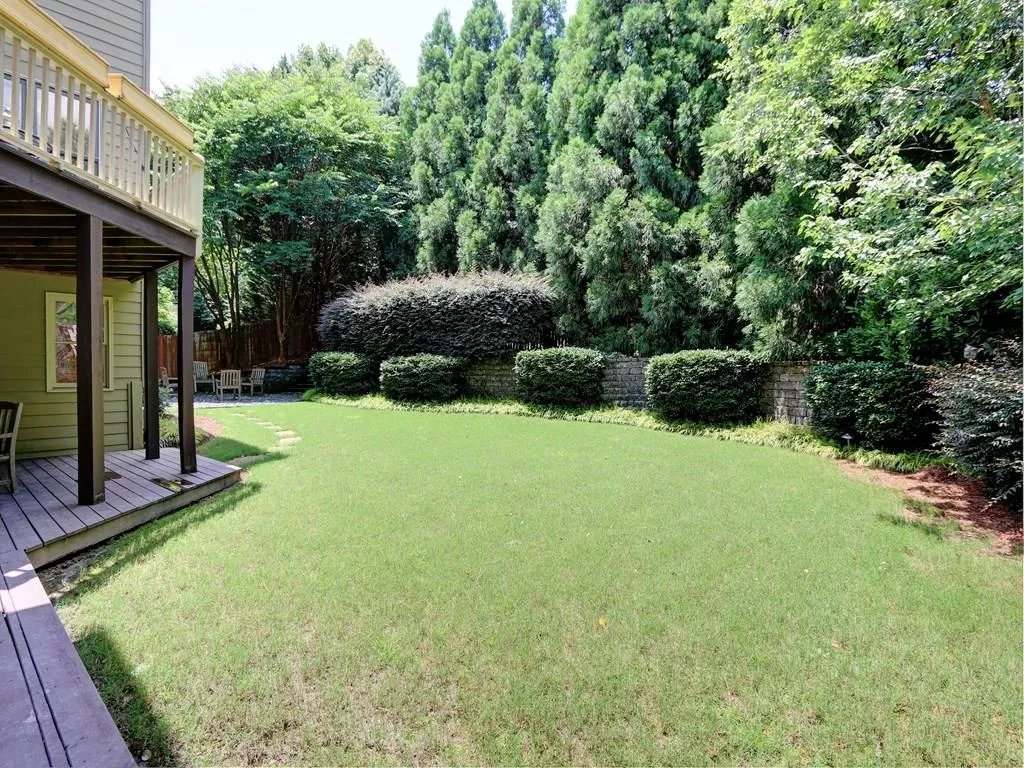 725 Hunting View Pointe, Sandy Springs, Georgia 30328, 4 Bedrooms Bedrooms, ,4 BathroomsBathrooms,Residential,Sold,725 Hunting View Pointe,6034114