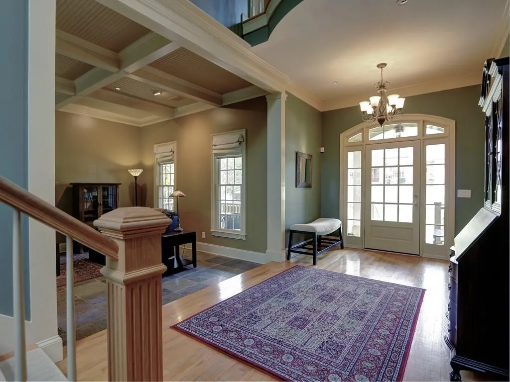 725 Hunting View Pointe, Sandy Springs, Georgia 30328, 4 Bedrooms Bedrooms, ,4 BathroomsBathrooms,Residential,Sold,725 Hunting View Pointe,6034114