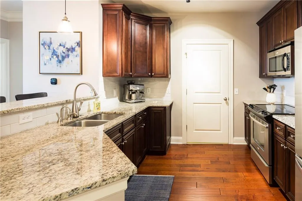 901 Abernathy Road Unit 4020, Atlanta, Georgia 30328, 2 Bedrooms Bedrooms, ,2 BathroomsBathrooms,Residential,Sold,901 Abernathy Road Unit 4020,6519120